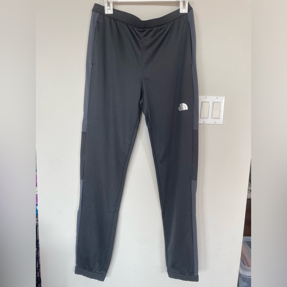 nwt the north face Boy’s Garçons XL 18/20 Grey Sport trousers - Picture 1 of 5